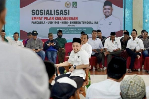 Generasi Muda Harus Jadi Penjaga Empat Pilar, Pesan Gus Rivqy di Jember